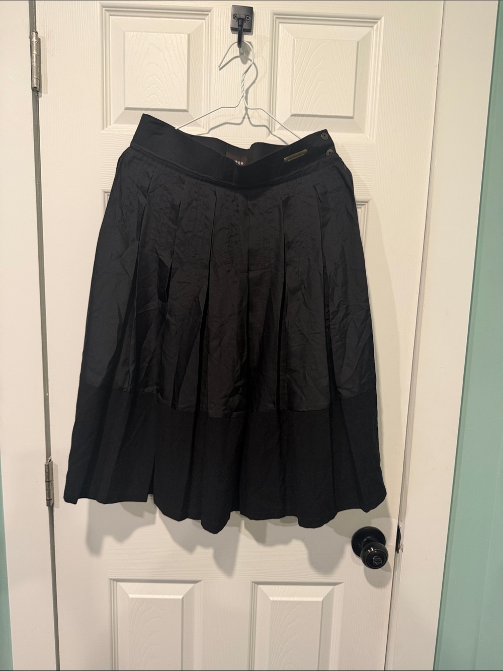 Elegant Black Silk /Wool Skirt with Wide Waistband